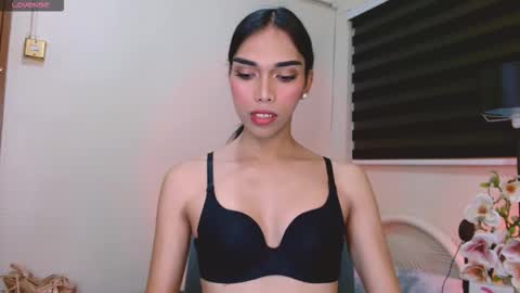 SENORITA online show from January 12, 4:07 am