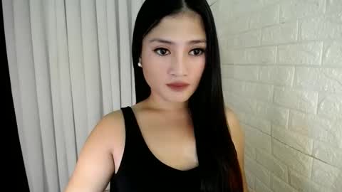 Angie online show from February 26, 10:00 pm