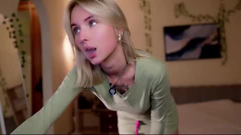 Gabby online show from October 20, 5:27 pm