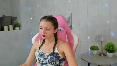 angelica_rayan online show from October 4, 2:17 am
