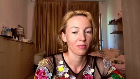 angelicfenix online show from May 20, 12:24 pm