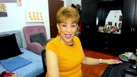 Angelina online show from May 14, 1:00 am