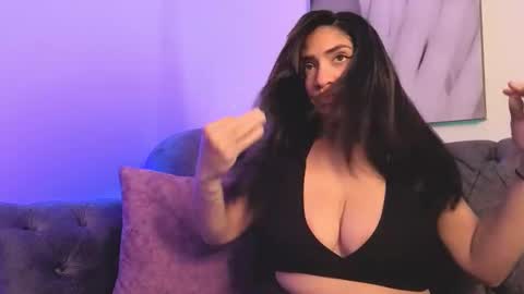 angelinaa__smith online show from November 4, 7:30 pm