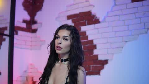 Snapshot of angelinagia chatting on December 8, 10:03 pm Angelina online show from December 8, 10:03 pm