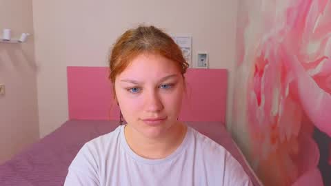 AngelinaLow online show from May 19, 11:28 am
