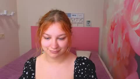 AngelinaLow online show from May 23, 11:41 am
