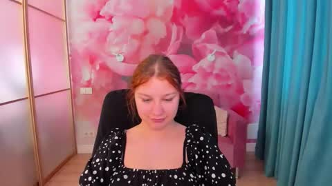 AngelinaLow online show from May 25, 11:31 am