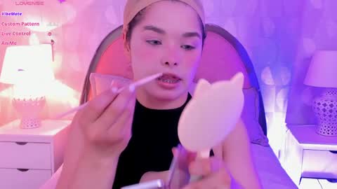 angeline online show from May 6, 12:31 pm