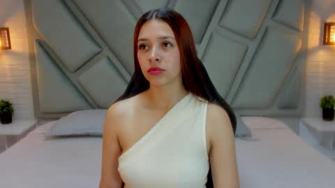 angeline_davies online show from March 28, 12:15 pm