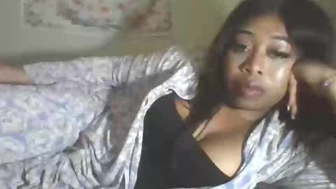 angeliquebelcaliz online show from May 19, 1:56 am