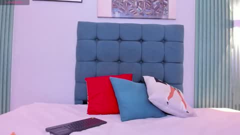 angel online show from December 17, 11:42 pm