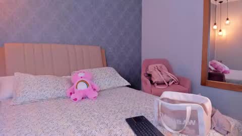 Snapshot of angelrose2323 chatting on February 13, 4:54 am angelrose2323 online show from February 13, 4:54 am
