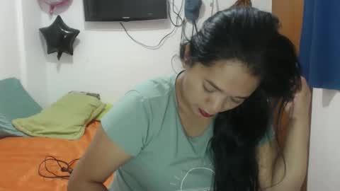 rebeca online show from November 18, 12:00 am