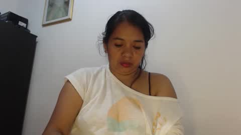 rebeca online show from May 14, 2:39 am