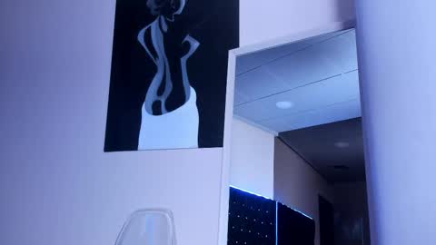 AngelynaW online show from November 19, 9:26 pm