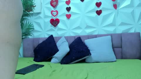 anggie online show from April 29, 10:18 am