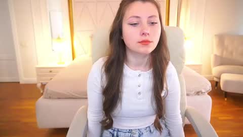 Anny online show from May 4, 7:23 am