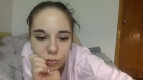 Angel Cute online show from May 21, 9:46 pm