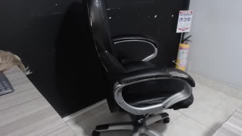 angy online show from November 11, 9:34 pm