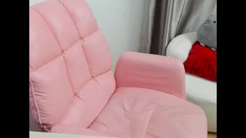 anianqueen online show from May 8, 2:42 pm
