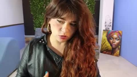 Annie online show from September 8, 8:08 pm
