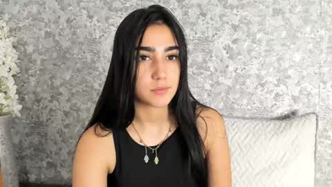anika_h online show from April 29, 5:30 pm