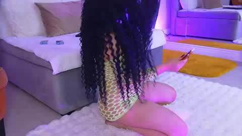 anissia teaser online show from November 1, 5:00 am