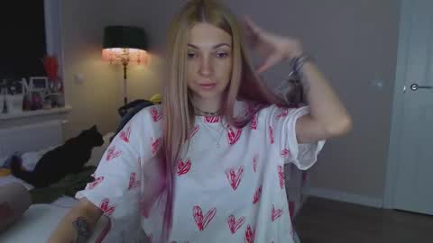 anita_moon_ online show from November 3, 12:58 am