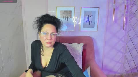 Anita online show from December 20, 2:27 pm
