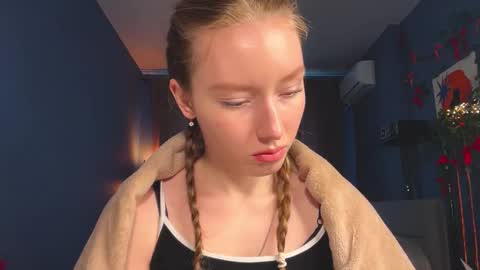 Anna online show from March 5, 12:45 pm