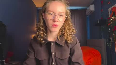 Anna online show from April 29, 12:52 pm