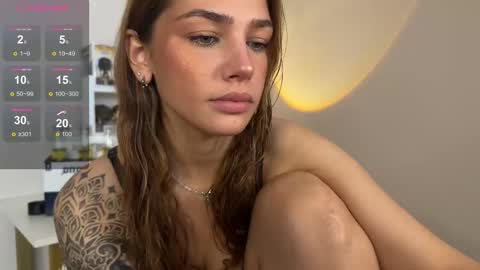 Snapshot of anna_six chatting on September 22, 2:10 am Anna online show from September 22, 2:10 am