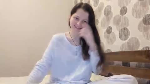 annaahcharm online show from May 11, 10:17 am