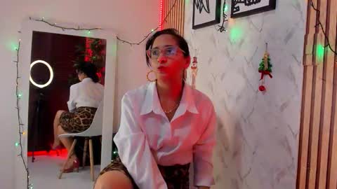 Annaarela online show from December 18, 11:37 am