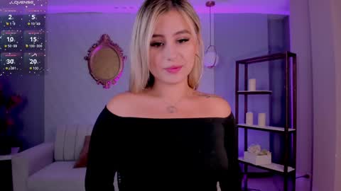 Anna Brooks  online show from December 29, 11:50 pm