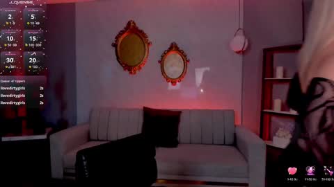 Anna Brooks  online show from December 27, 8:18 pm