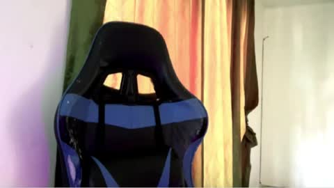 Anna online show from April 2, 7:33 pm