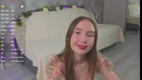 Holly Molly Im Polly online show from May 15, 7:05 pm