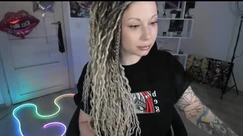 Anna online show from April 3, 8:18 pm