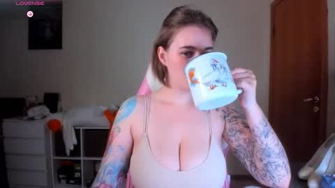 AnnaRoading online show from October 10, 9:20 pm