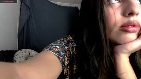 Anne Hugo online show from July 8, 5:09 am