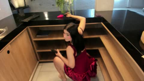 Anne online show from February 9, 4:15 am