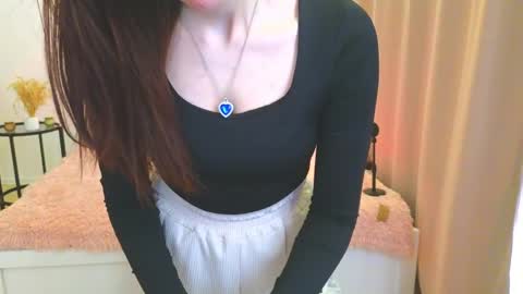 Annemorie online show from April 9, 7:36 am