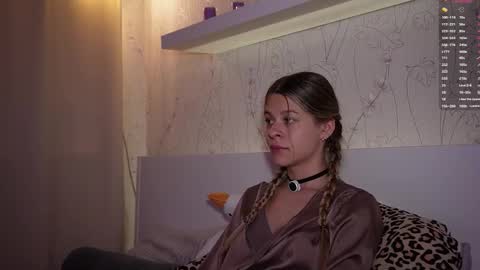 Anne online show from November 3, 7:51 pm