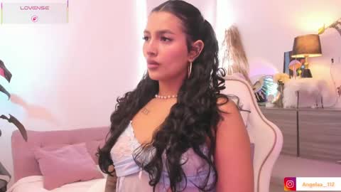 Angel online show from May 13, 4:35 pm