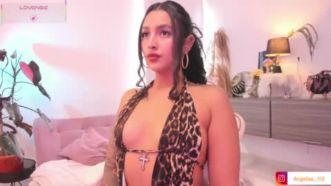 Angel online show from May 17, 4:39 pm