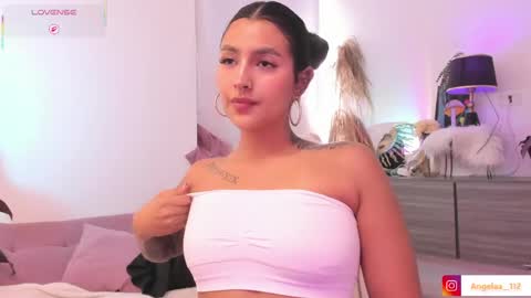 Angel online show from May 22, 4:38 pm
