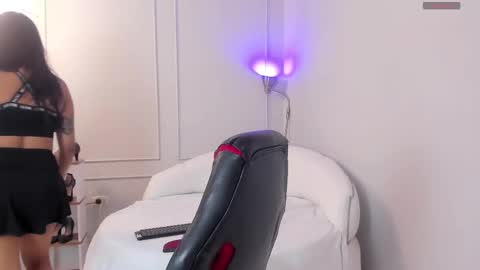 anni_lima online show from September 30, 3:34 am