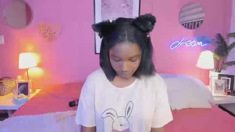 annia online show from September 22, 9:02 pm