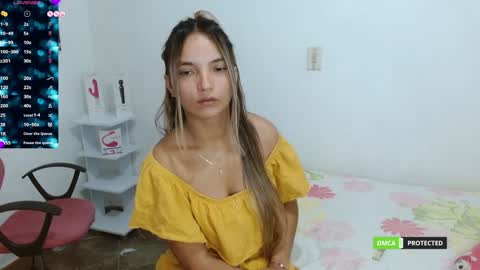 annie cherry independent model online show from December 20, 1:25 am